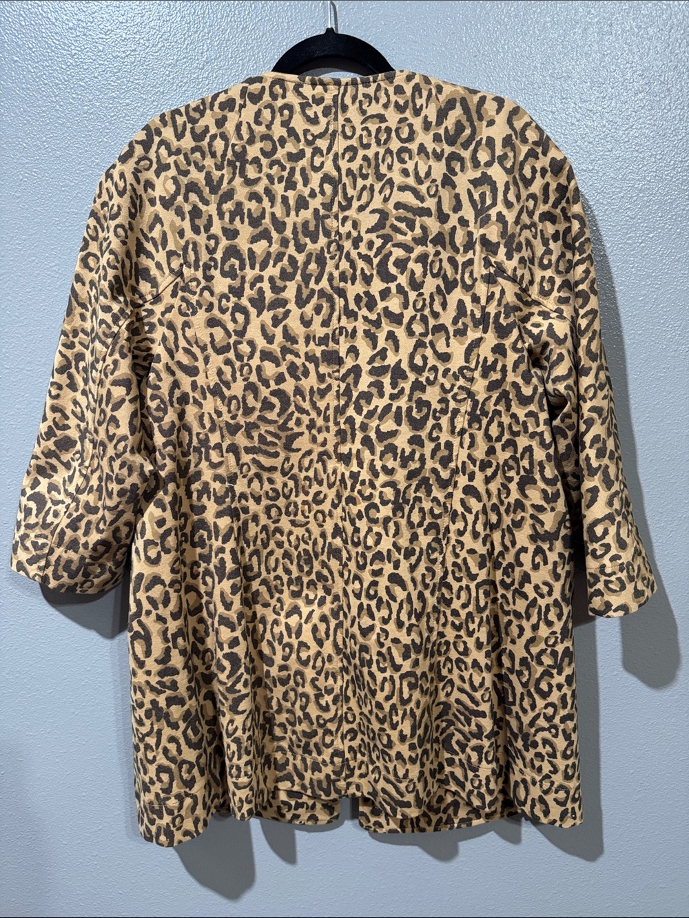 CAbi Carol Anderson by Invitation Leopard Print Tan and Brown Jacket - Picture 3 of 6